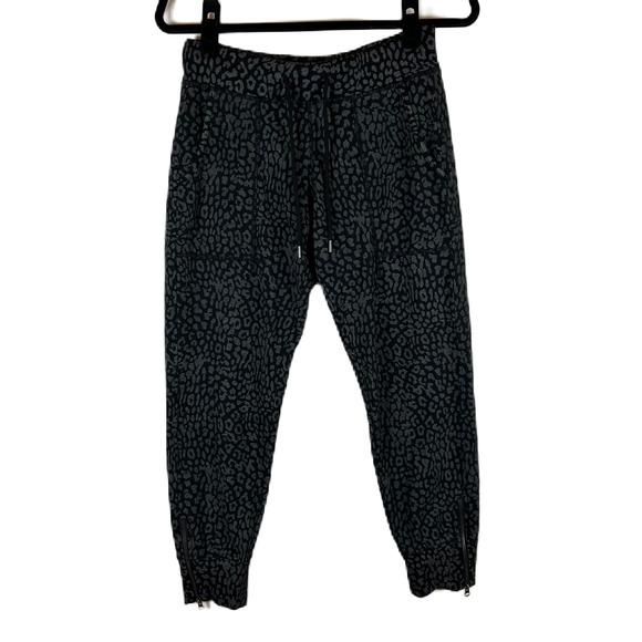 sundays Pants - Sundays Cheetah Print Drawstring NYC Palmer Joggers Zipper Ankle Gray Black‎